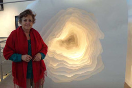 Chari con escultura tunel